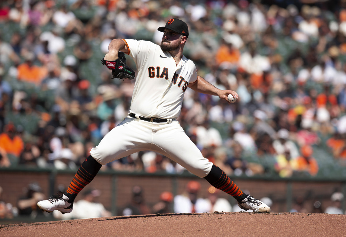 Former Giants lefthander Carlos Rodon delivers a pitch against the Phillies during the second inning at Oracle Park.